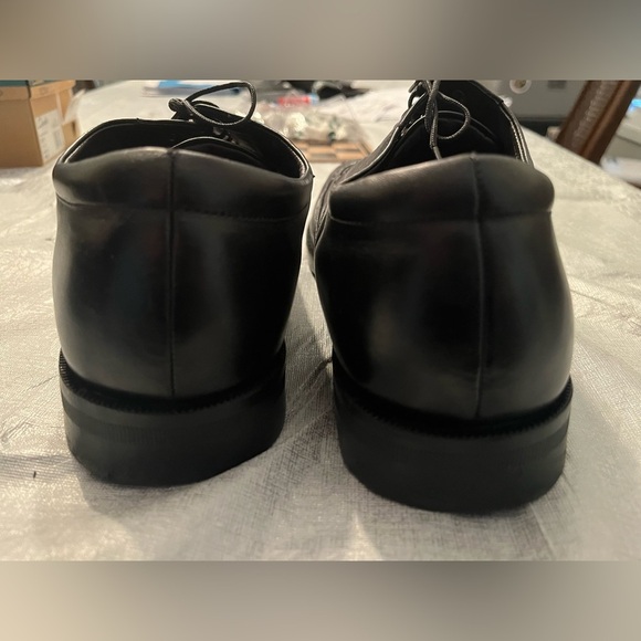 Florsheim Men’s Size  12 Black Leather Dress Shoe worn once - Picture 4 of 11